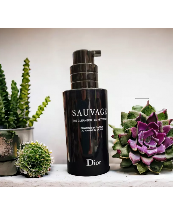 Dior sauvage nettoyant visage purificante per il viso al carbone nero e cactus